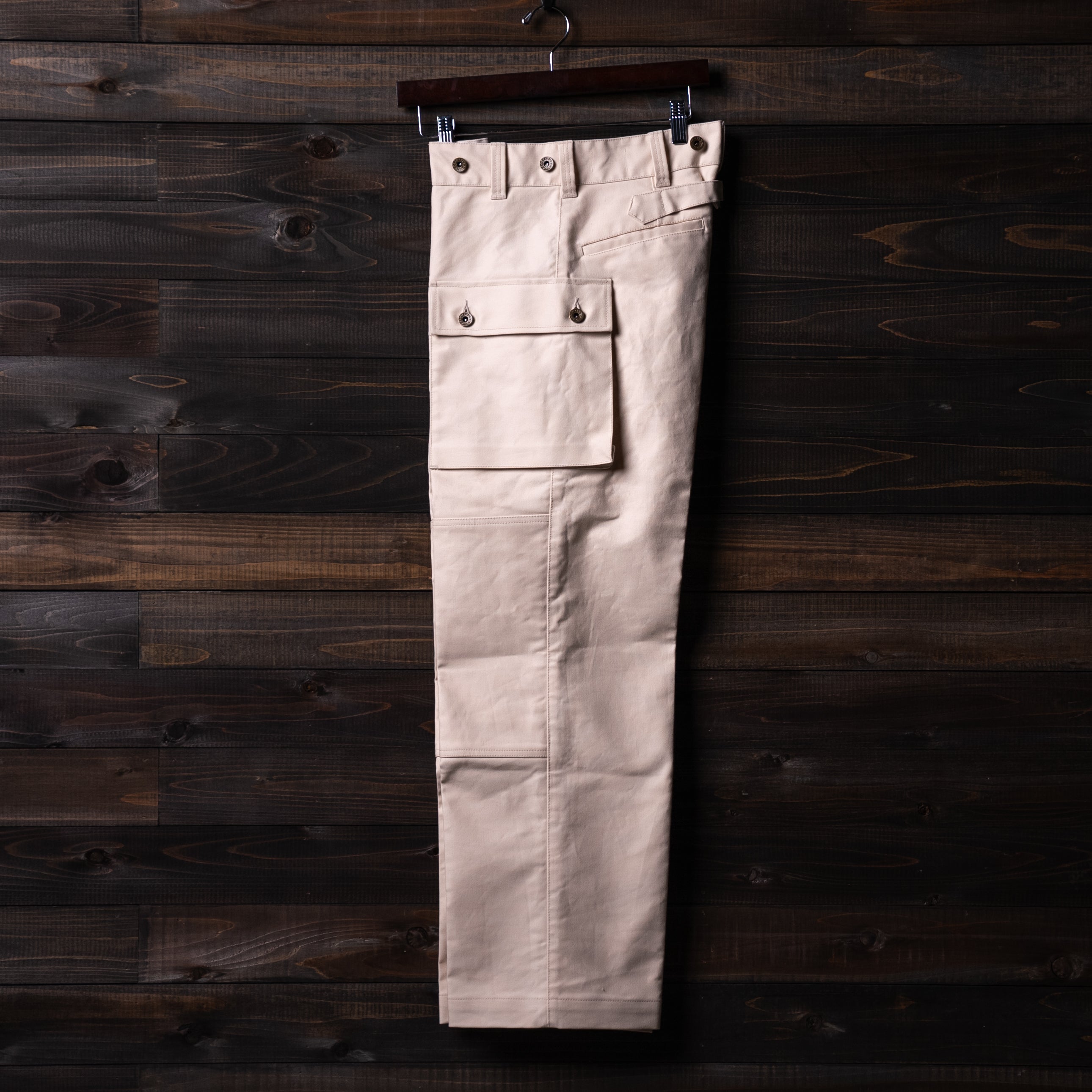 裾巾【PABLO VINCI】Oiled chino pants